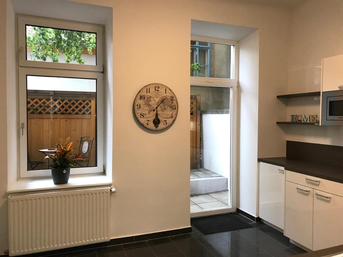 Apartments Near Schoenbrunn Palace Wien Ngoại thất bức ảnh